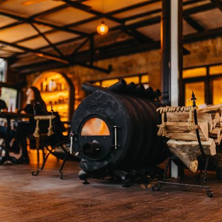 Restoran Lovac Hotell Novi Knezevac Eksteriør bilde